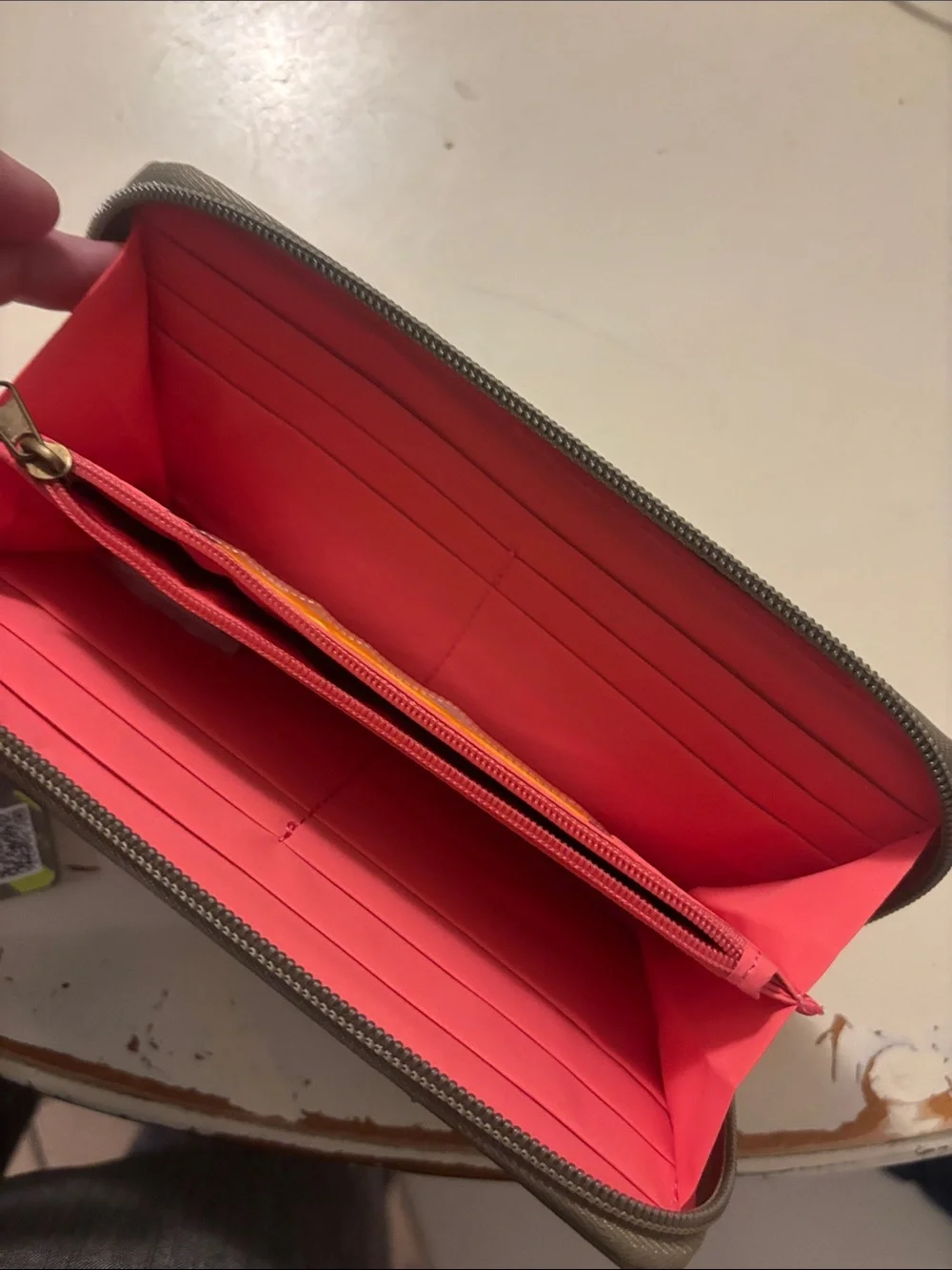Travelon rfid zip